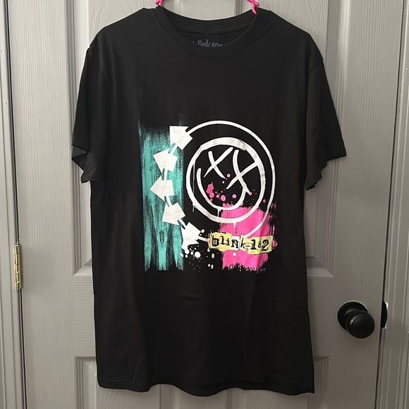Blink 182 Tee - Picture 1 of 4